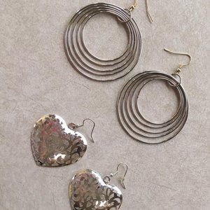 Lot Of Two Women's Costume Earrings Nice